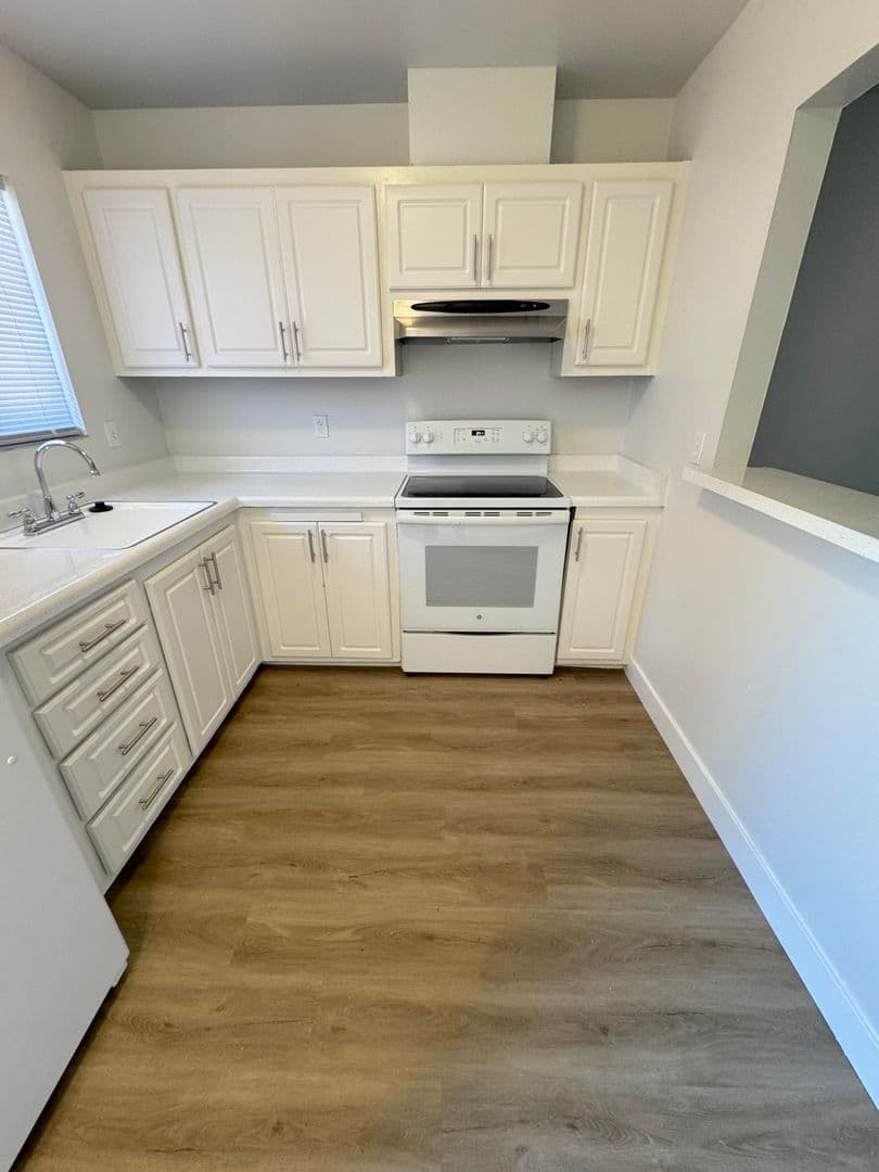 Concord Apartment: 2451 Olivera Rd