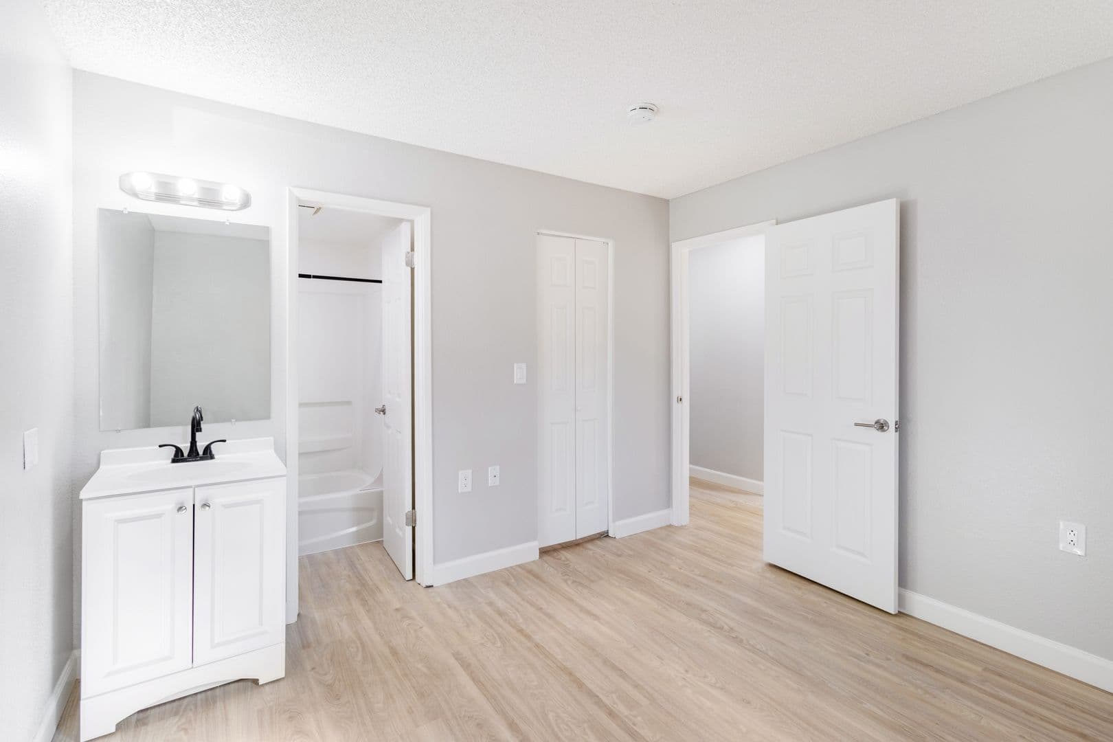 Reno Condo: 175 -197 E Grove Street