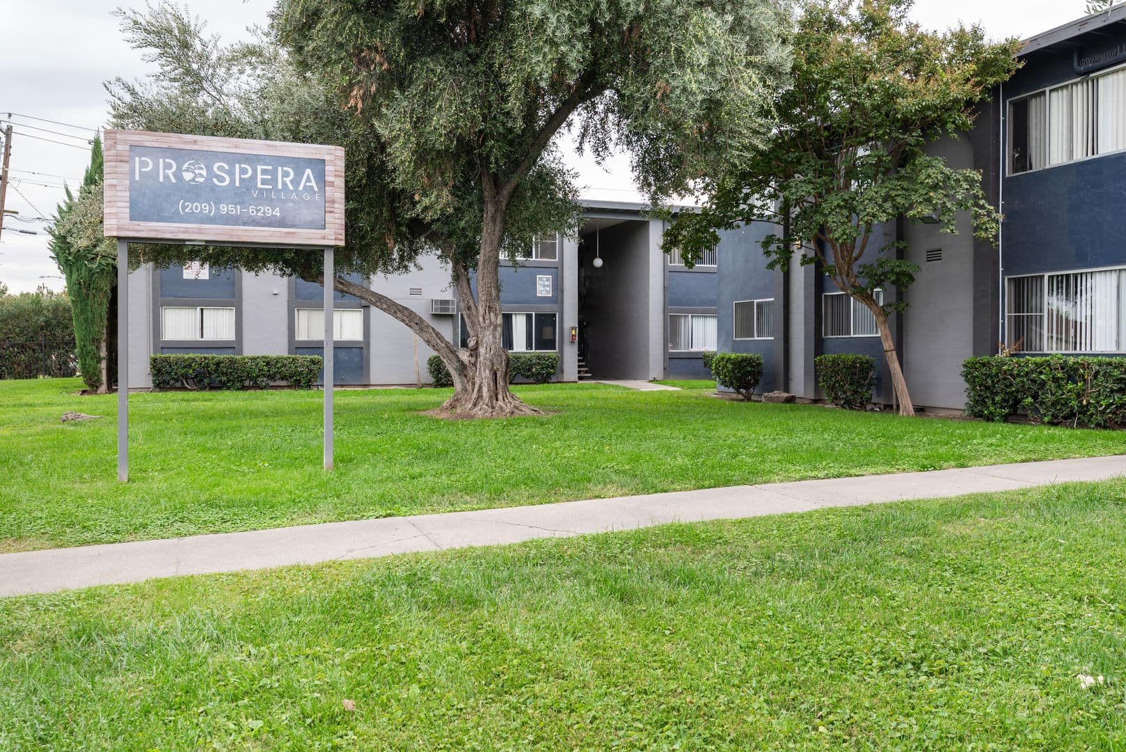 Stockton Apartment: 4303-4401 Manchester Avenue