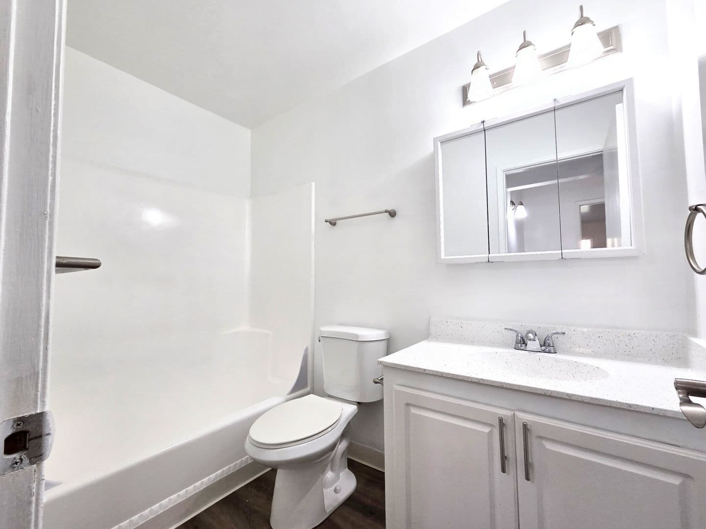 Concord Apartment: 2451 Olivera Rd