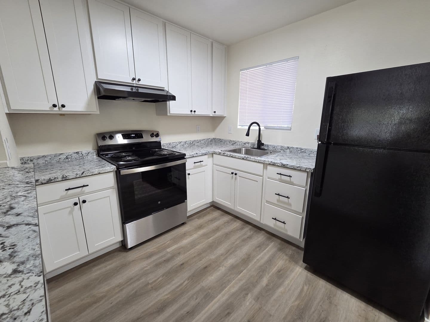 Concord Apartment: 2451 Olivera Rd