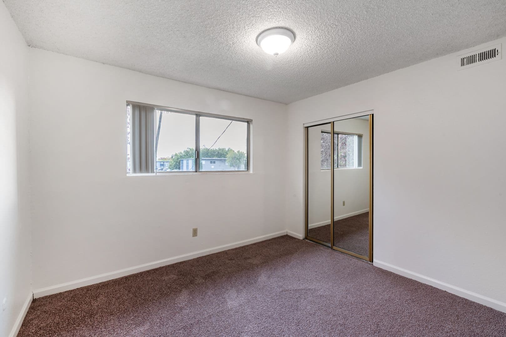 Stockton Apartment: 4303-4401 Manchester Avenue