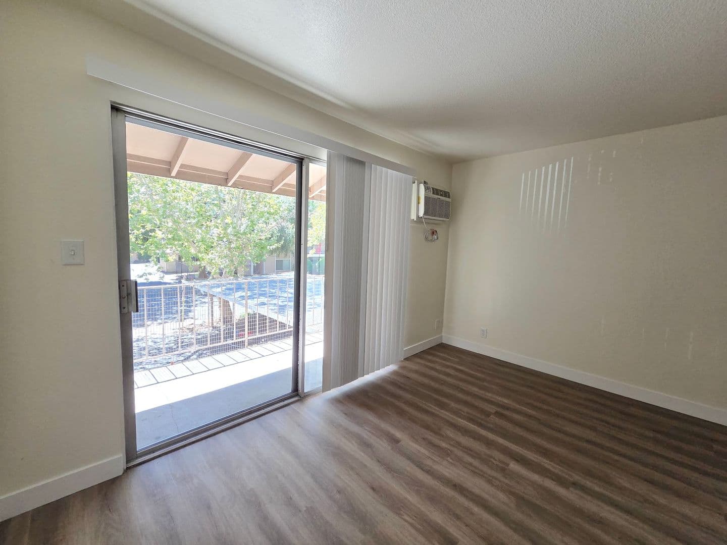 Concord Apartment: 2451 Olivera Rd