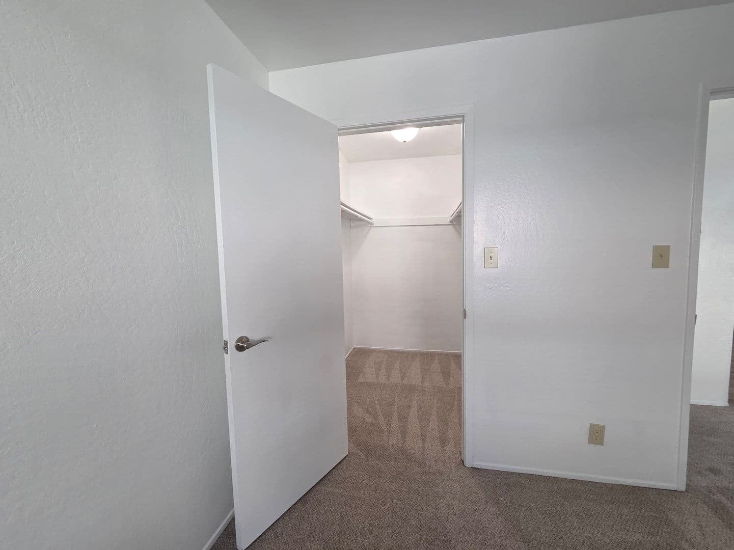 Concord Apartment: 2451 Olivera Rd