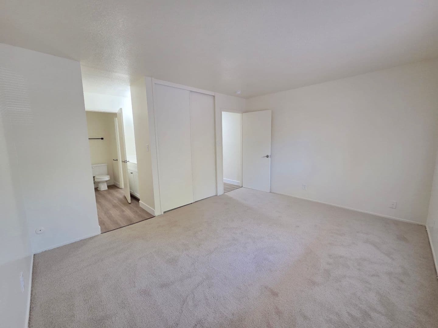 Concord Apartment: 2451 Olivera Rd