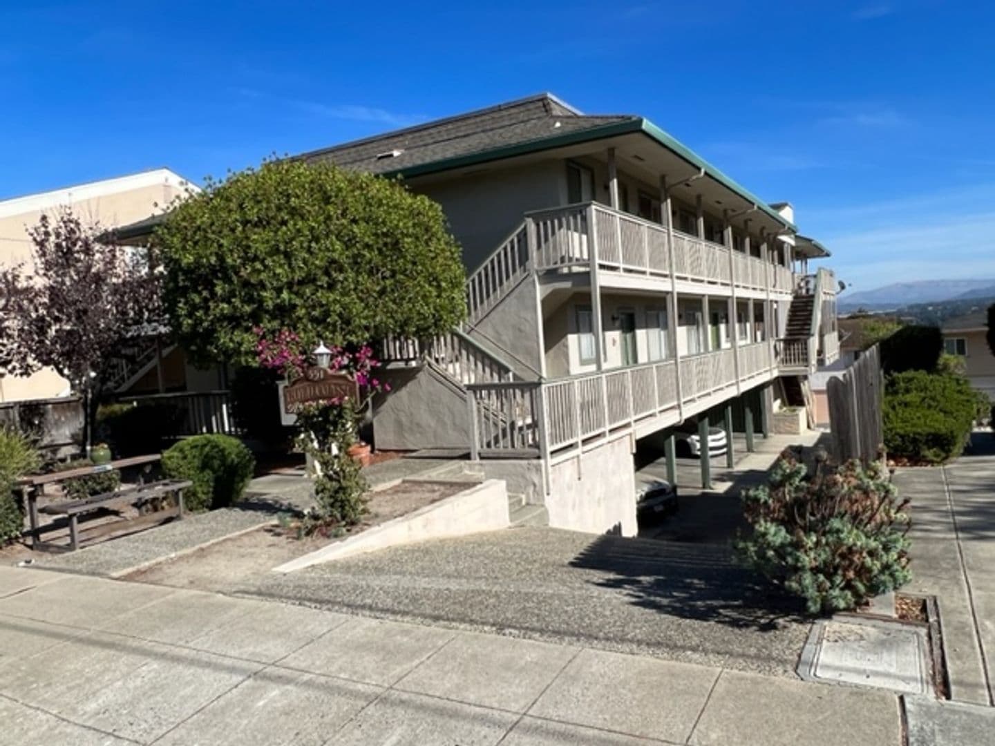 MONTEREY Apartment: 551 WATSON STREET