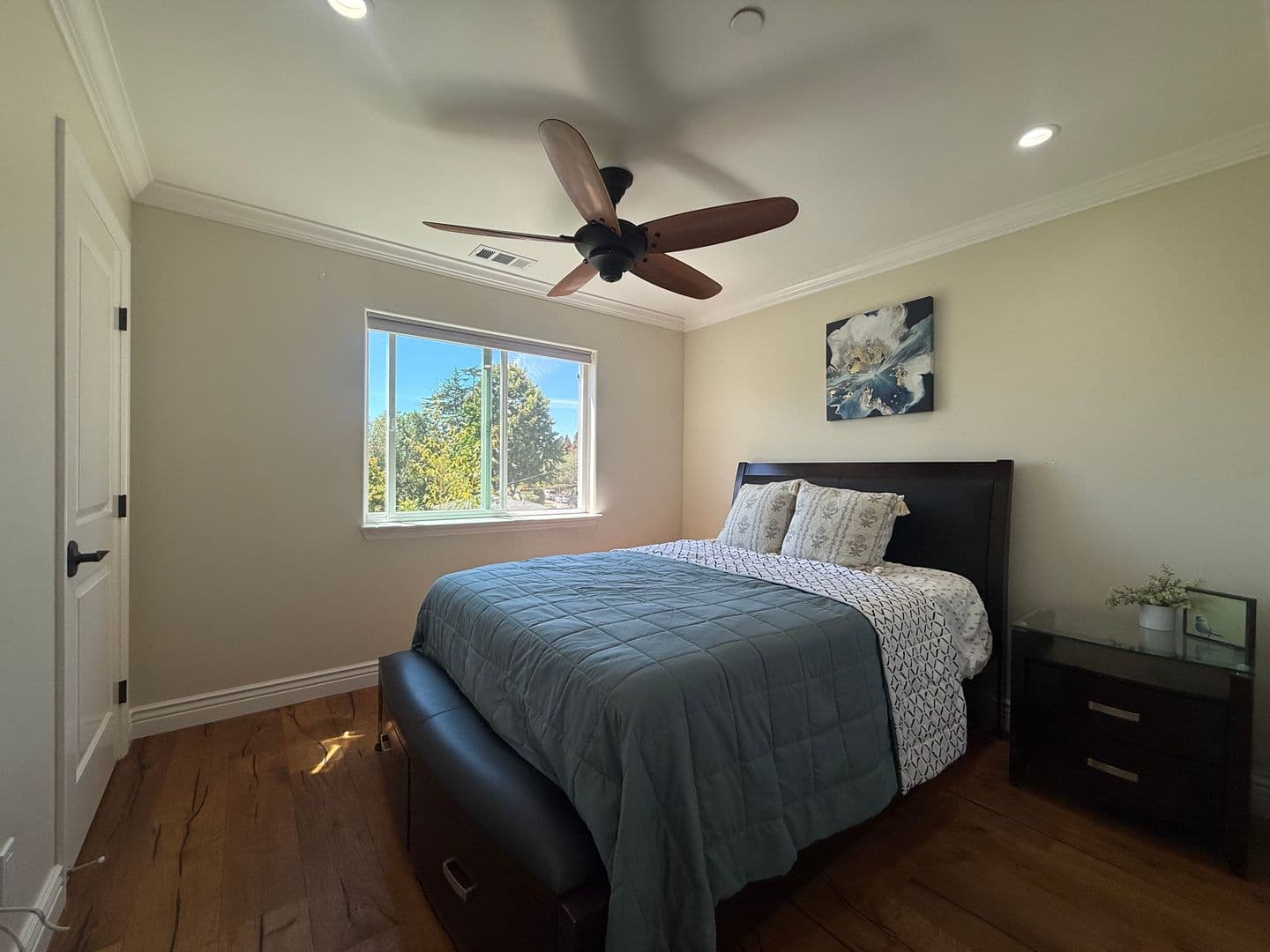 Santa Cruz House: 3304 Winkle Ave