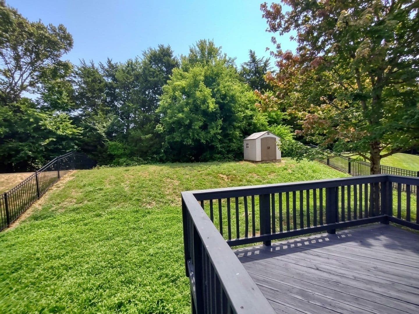 Charlotte House: 10114 Whiteburn Ct