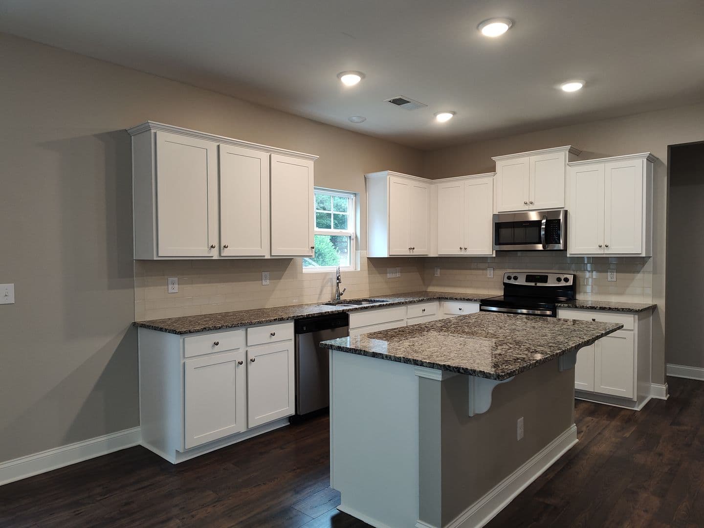 Charlotte House: 9415 Segundo Lane