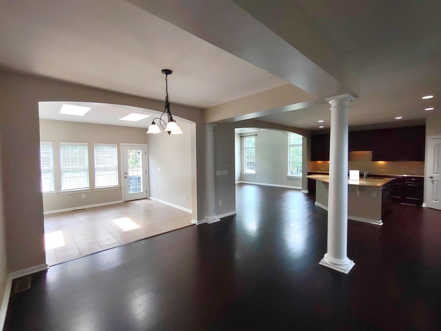 Charlotte House: 10114 Whiteburn Ct