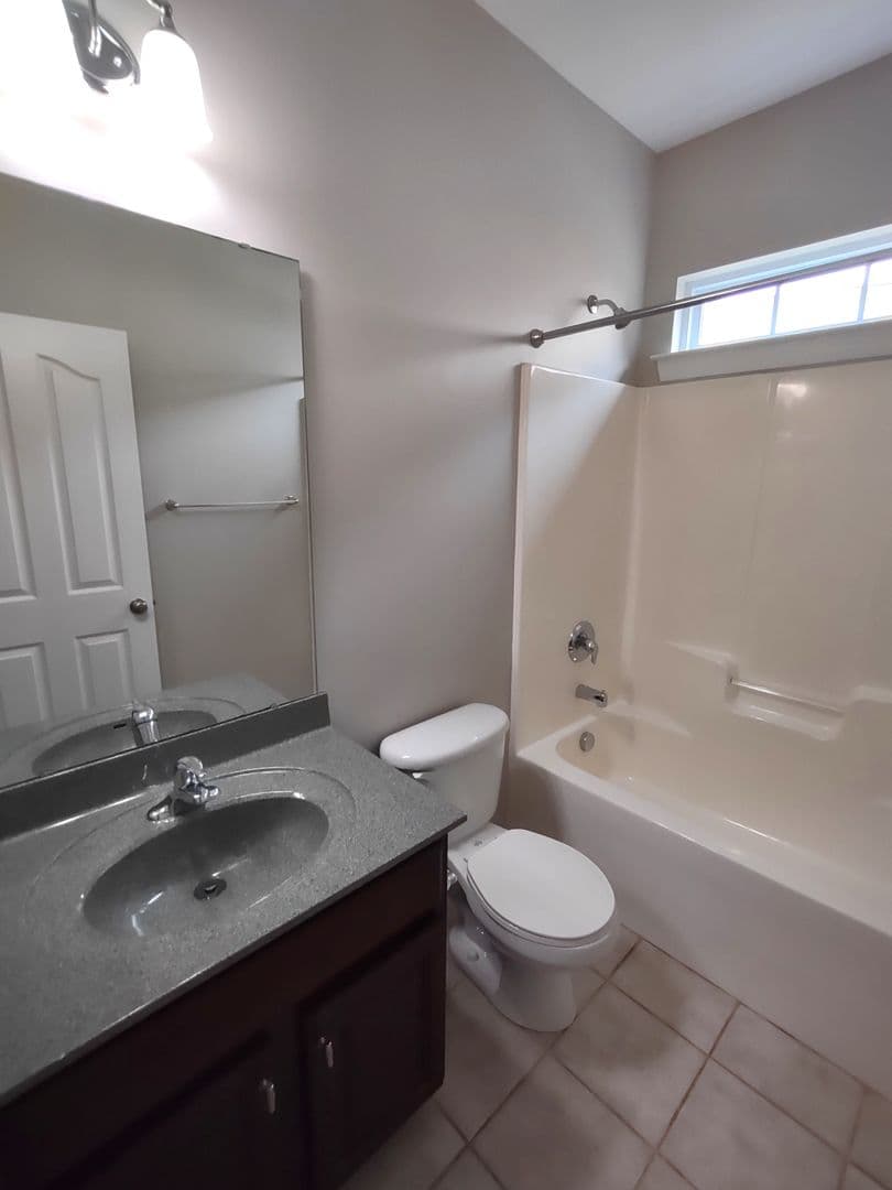 Charlotte House: 10114 Whiteburn Ct