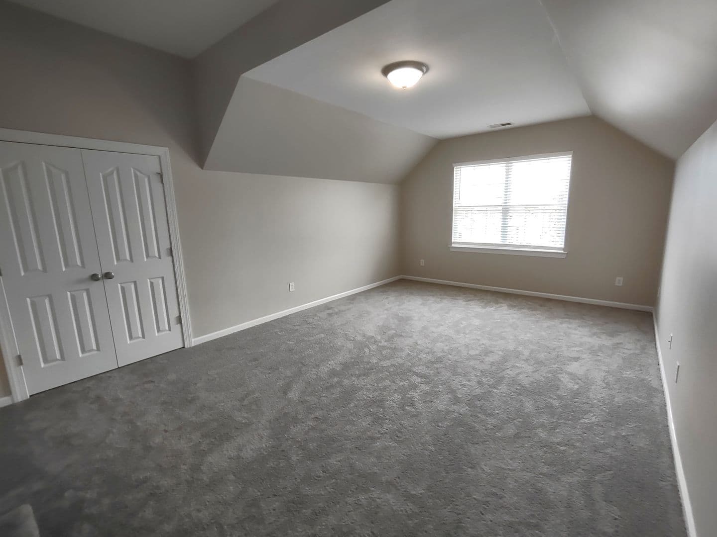 Charlotte House: 10114 Whiteburn Ct