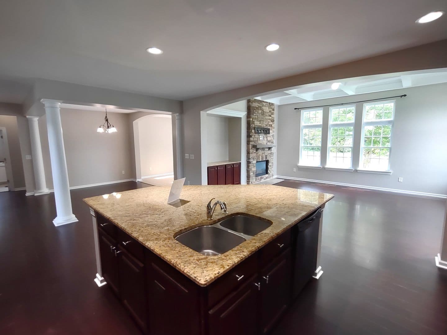 Charlotte House: 10114 Whiteburn Ct
