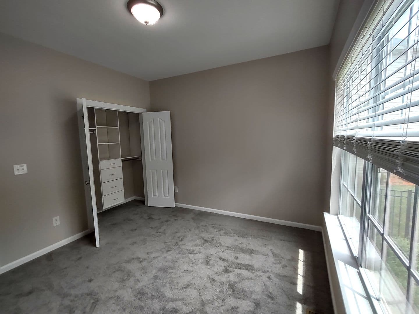 Charlotte House: 10114 Whiteburn Ct