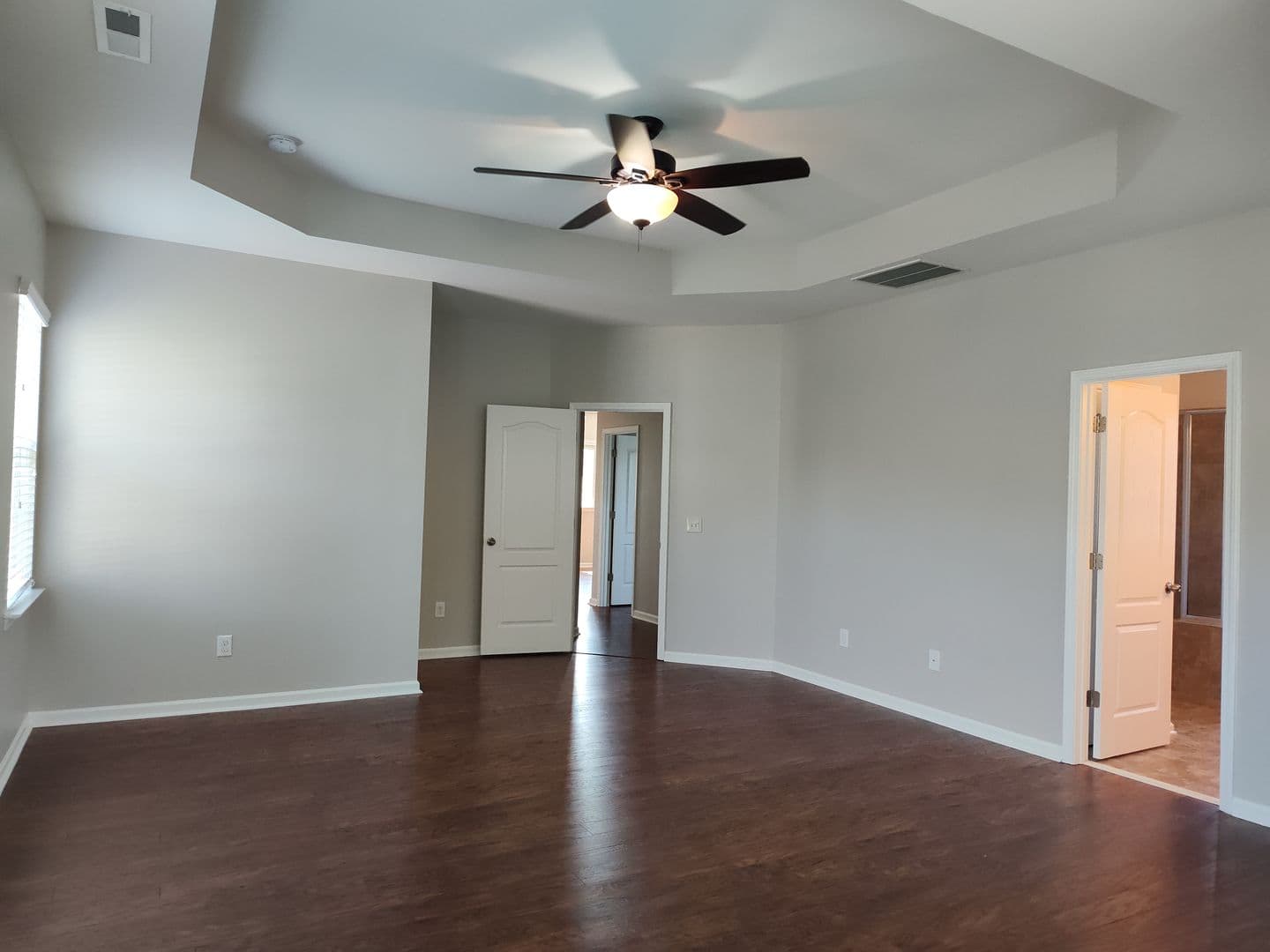 Charlotte House: 8611 Burnside Ln