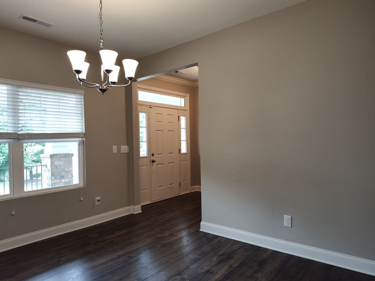Charlotte House: 9415 Segundo Lane