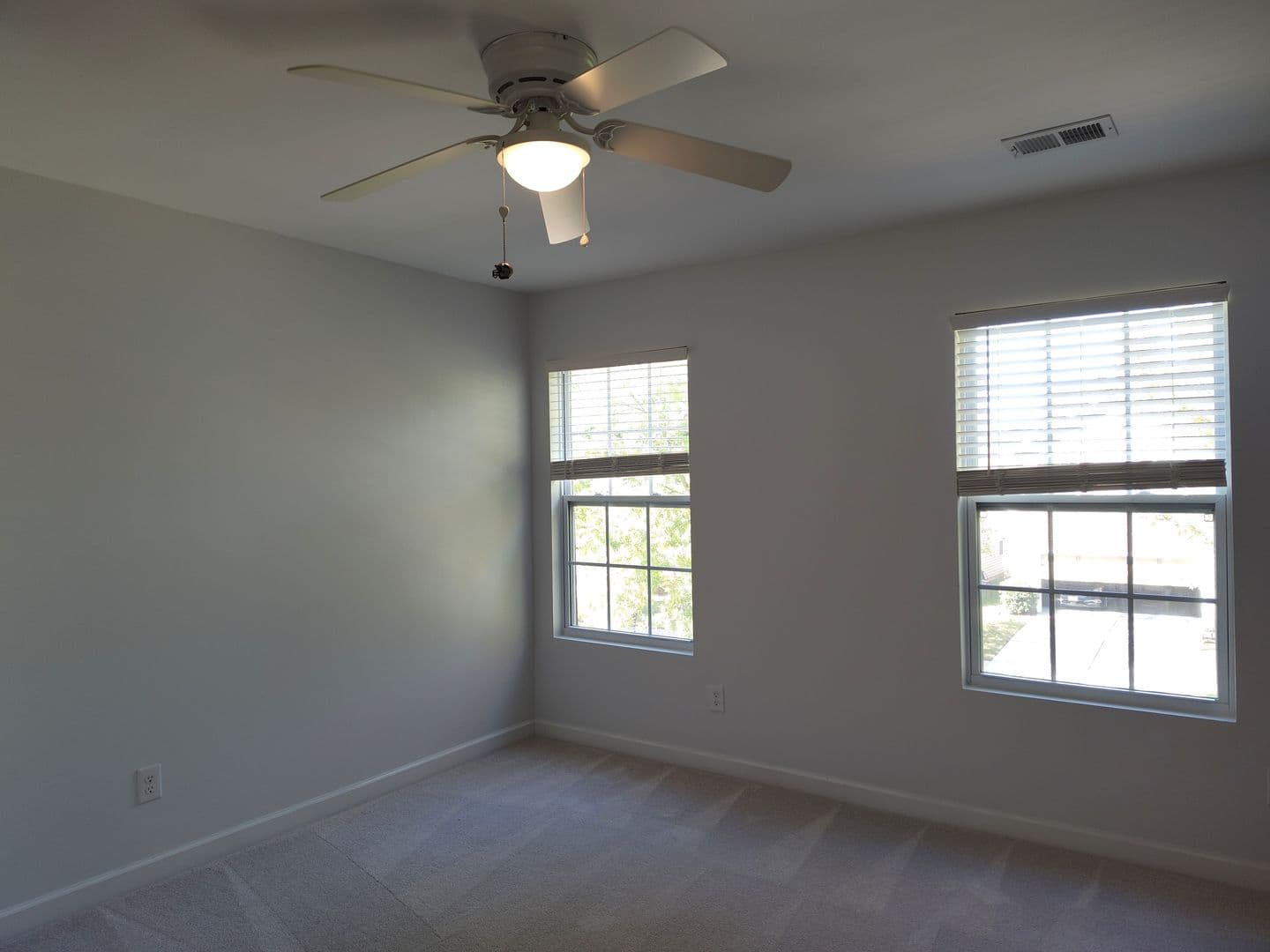 Charlotte House: 605 Lumber Ln