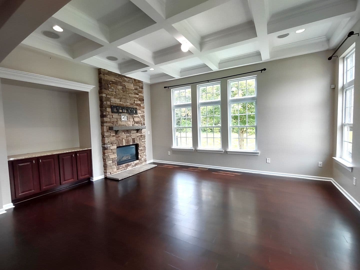 Charlotte House: 10114 Whiteburn Ct
