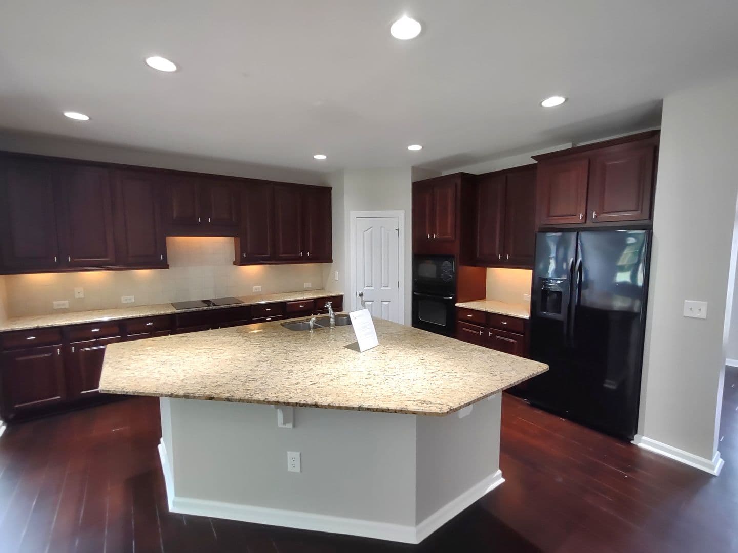 Charlotte House: 10114 Whiteburn Ct