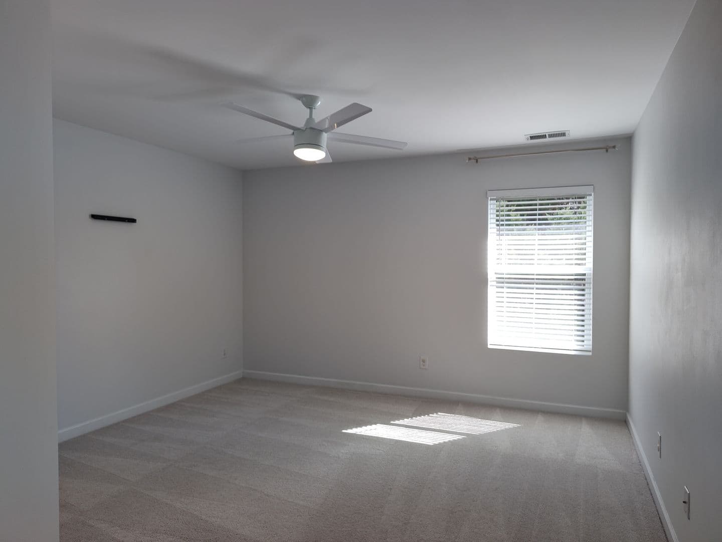 Charlotte House: 605 Lumber Ln