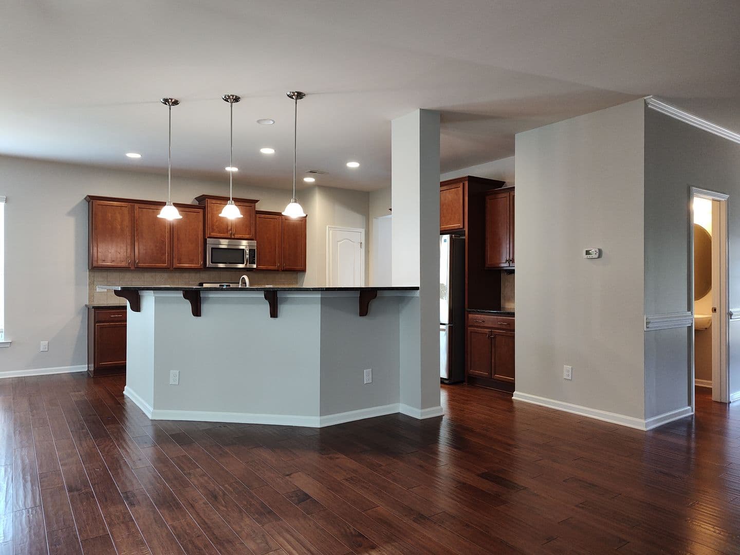 Charlotte House: 8611 Burnside Ln