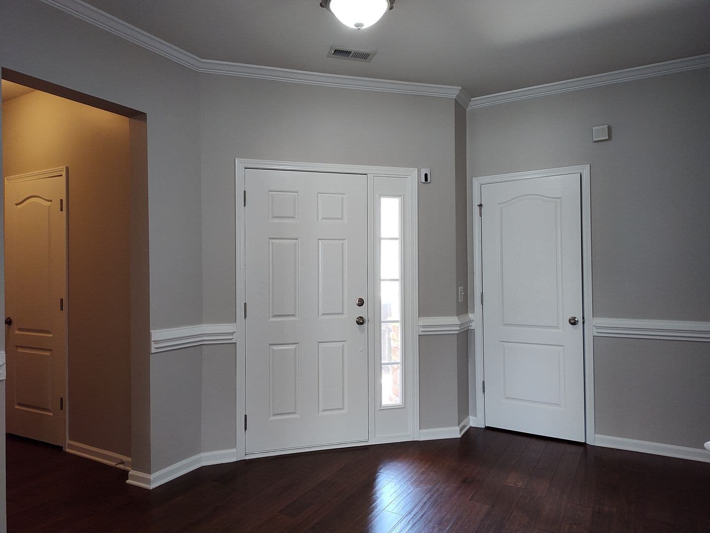Charlotte House: 8611 Burnside Ln