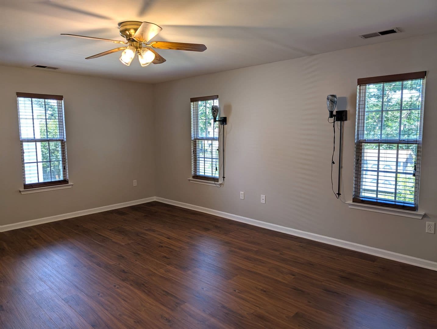 Charlotte House: 9935 Redbud Tree CT