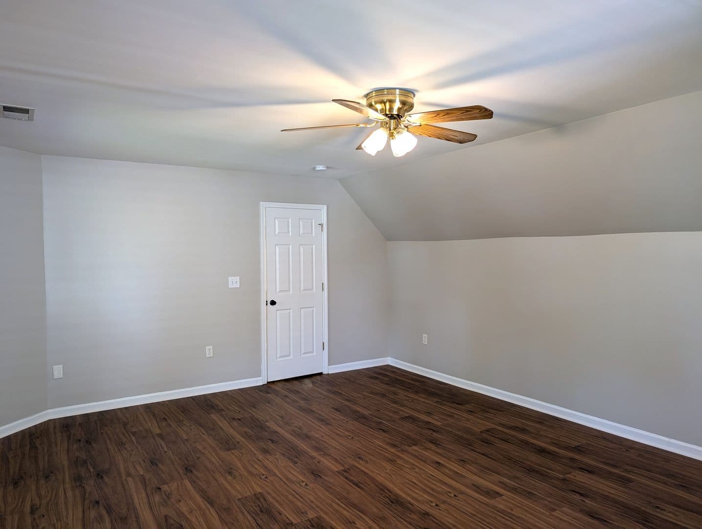 Charlotte House: 9935 Redbud Tree CT