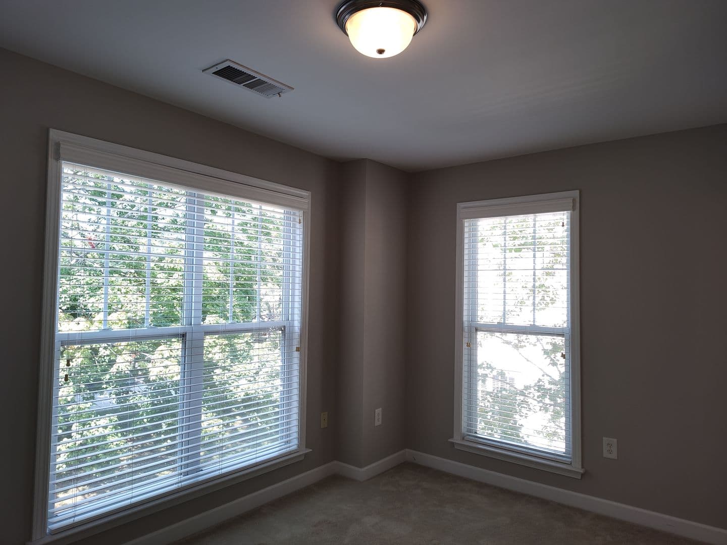 Belmont Townhome: 500 Village Park Drive