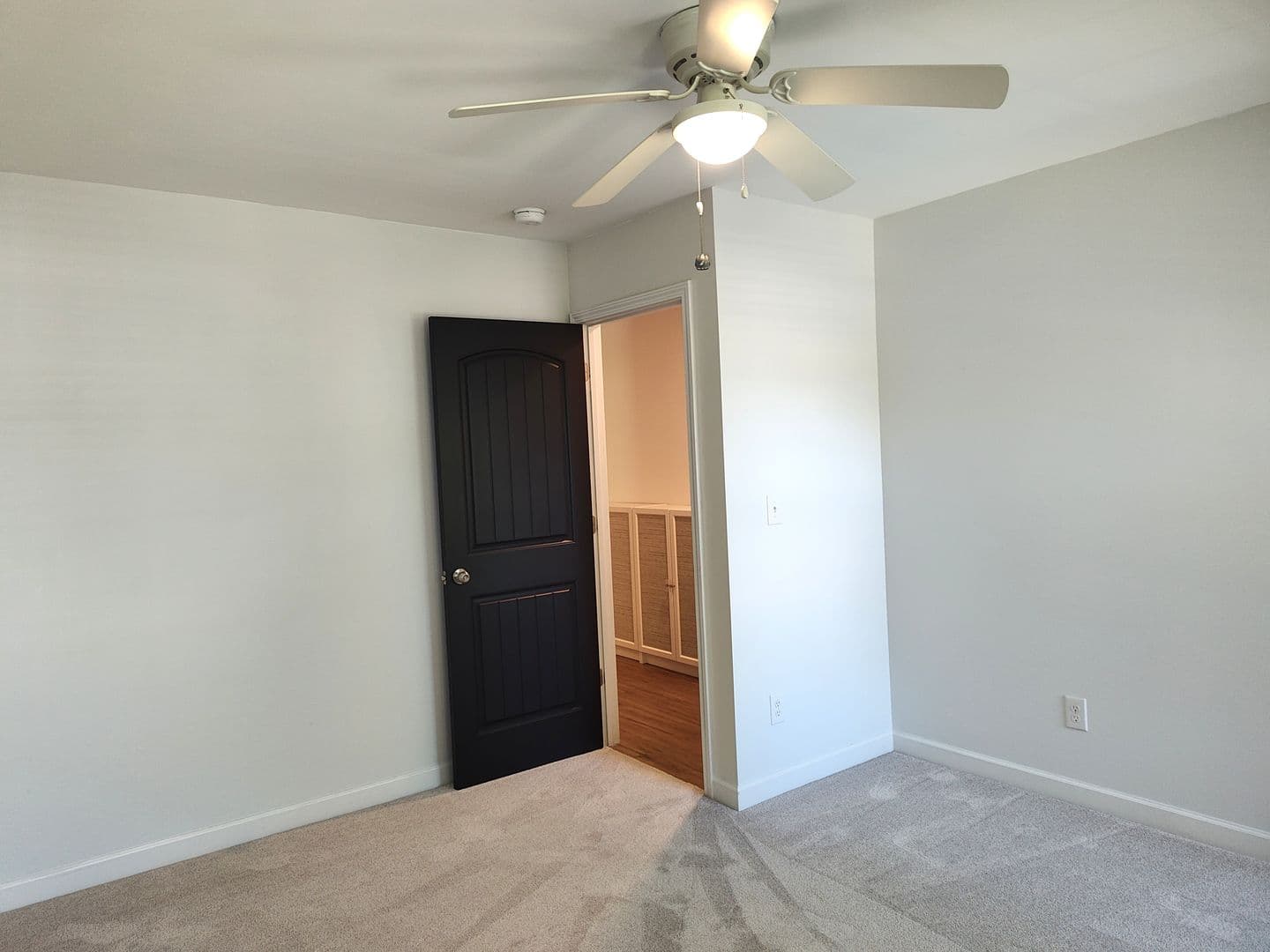 Charlotte House: 605 Lumber Ln