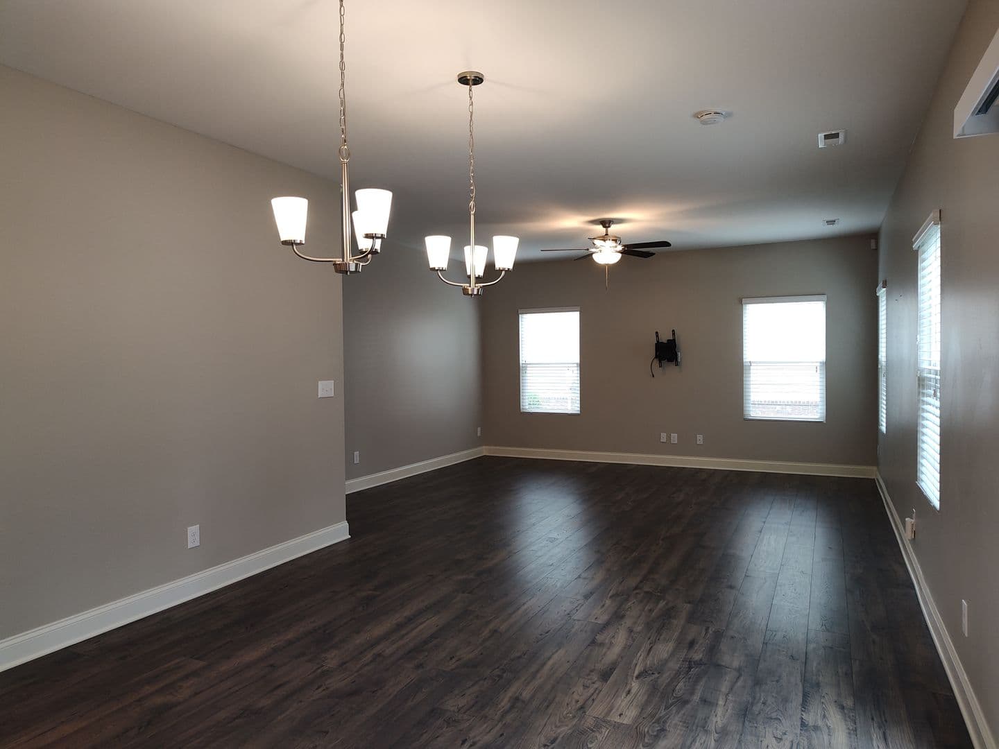 Charlotte House: 9415 Segundo Lane