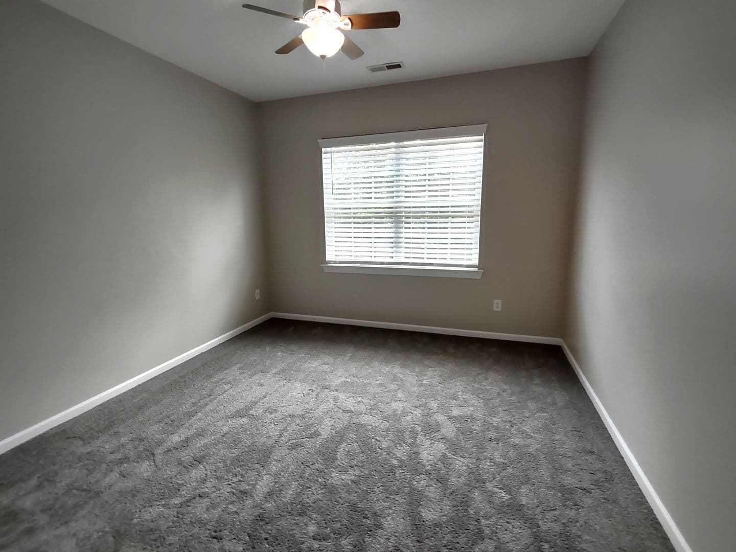 Charlotte House: 10114 Whiteburn Ct