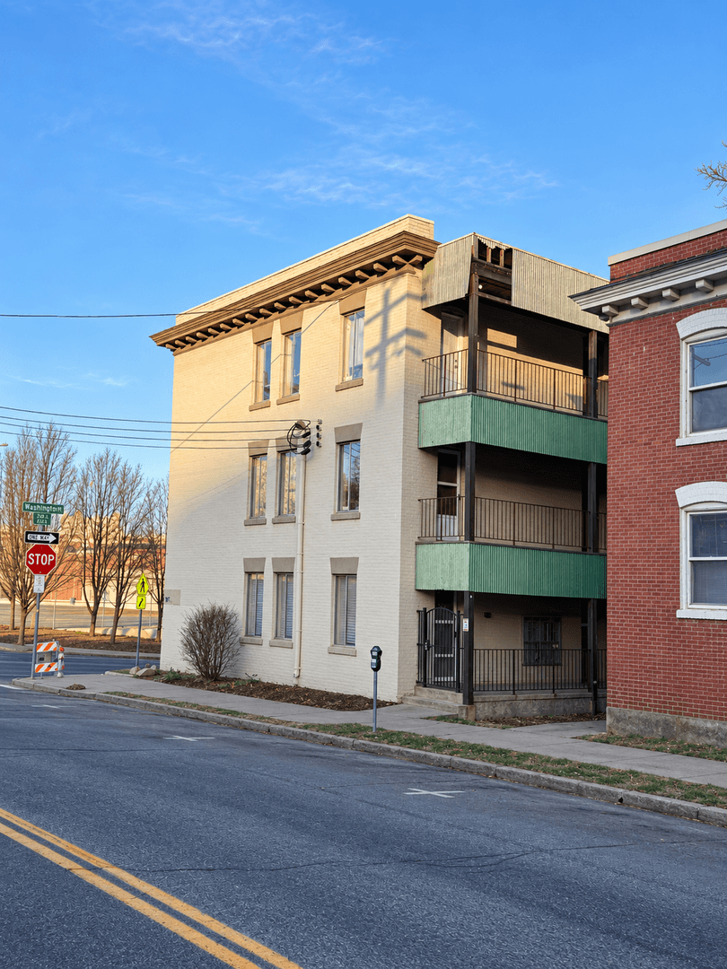 Spokane Apartment: 425 S Washington