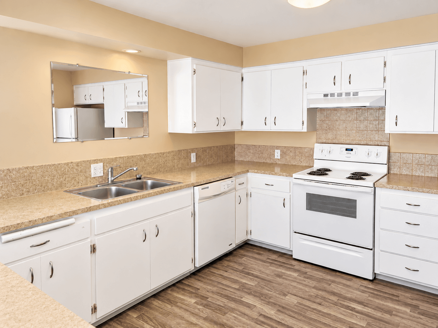 Cheney Apartment: 1118 Oakland St #36