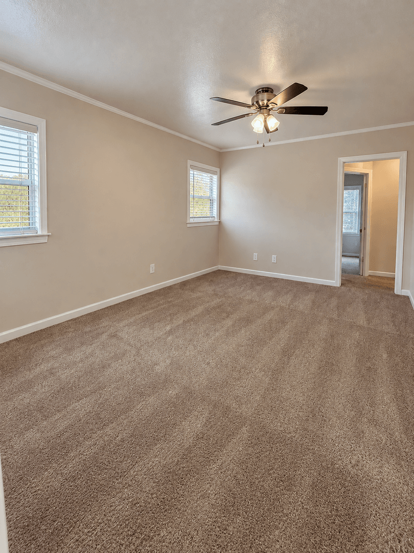 Cheney Apartment: 707 4th st