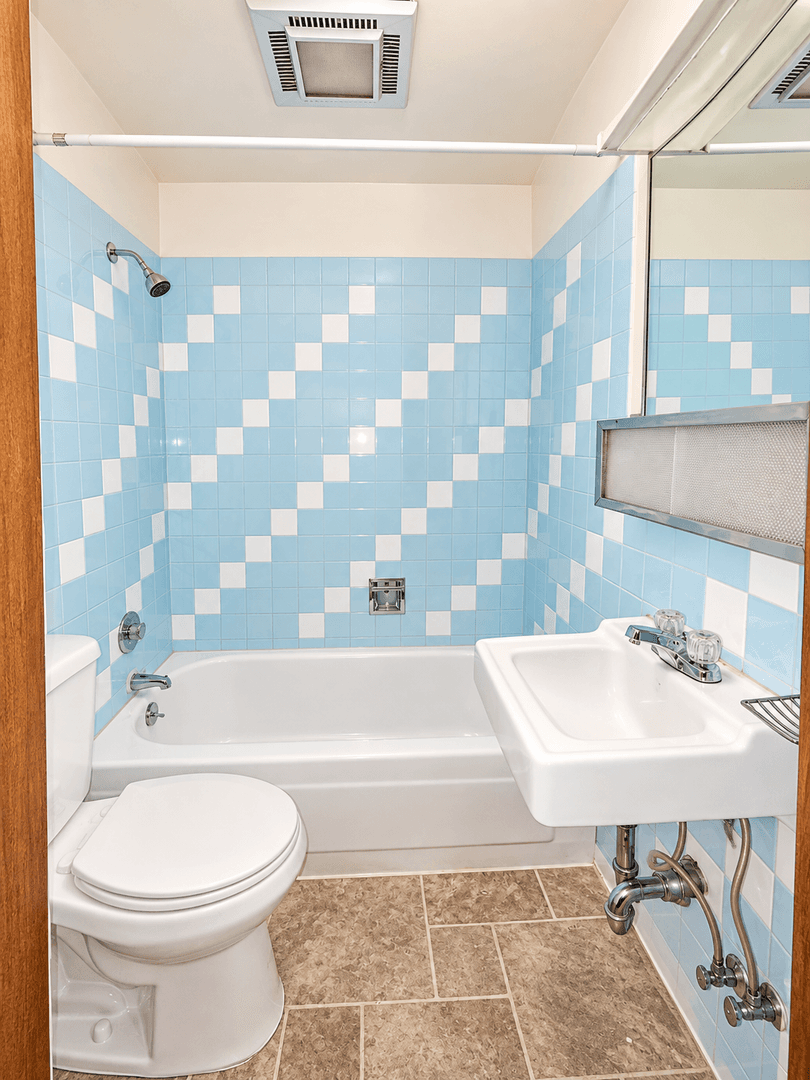 Spokane Apartment: 425 S Washington