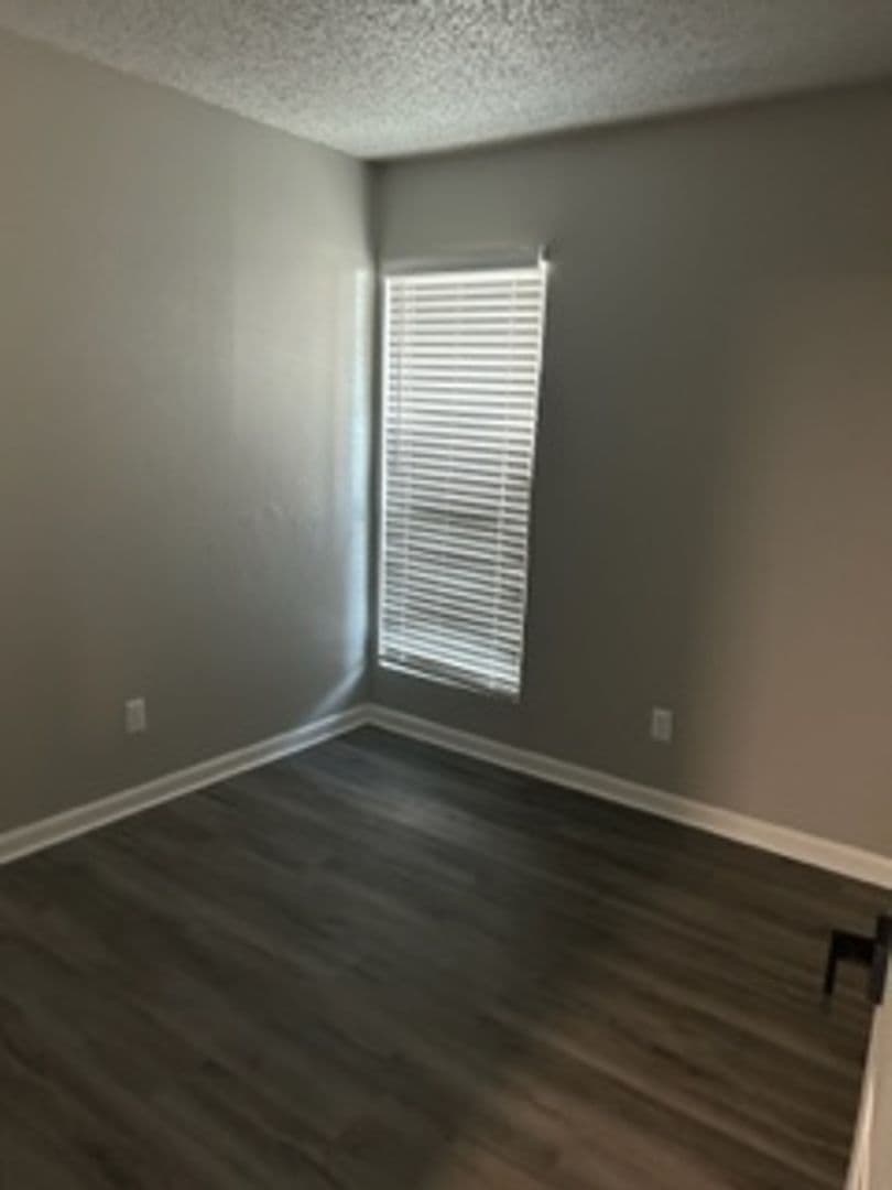 Irving Apartment: 3149 W. Walnut Hill Ln.