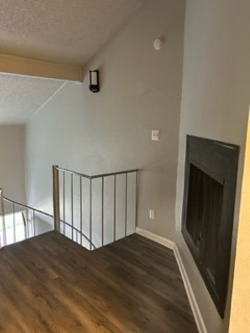 Irving Apartment: 3149 W. Walnut Hill Ln.