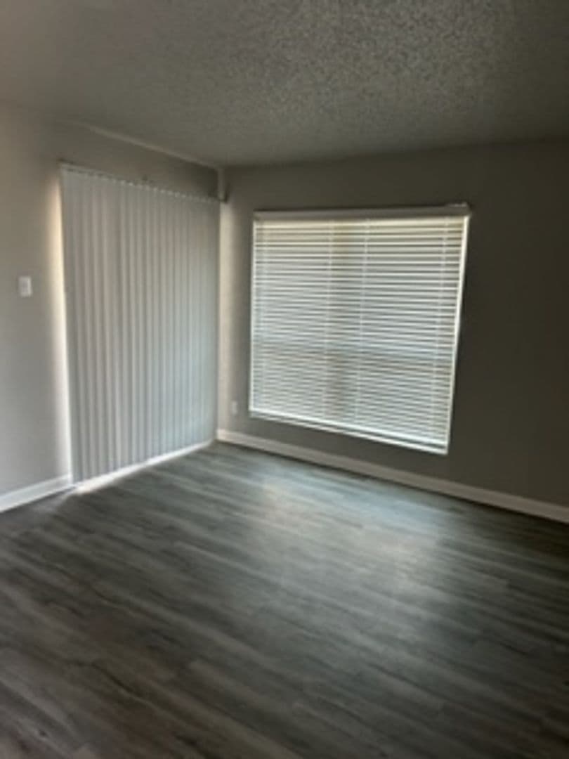 Irving Apartment: 3149 W. Walnut Hill Ln.