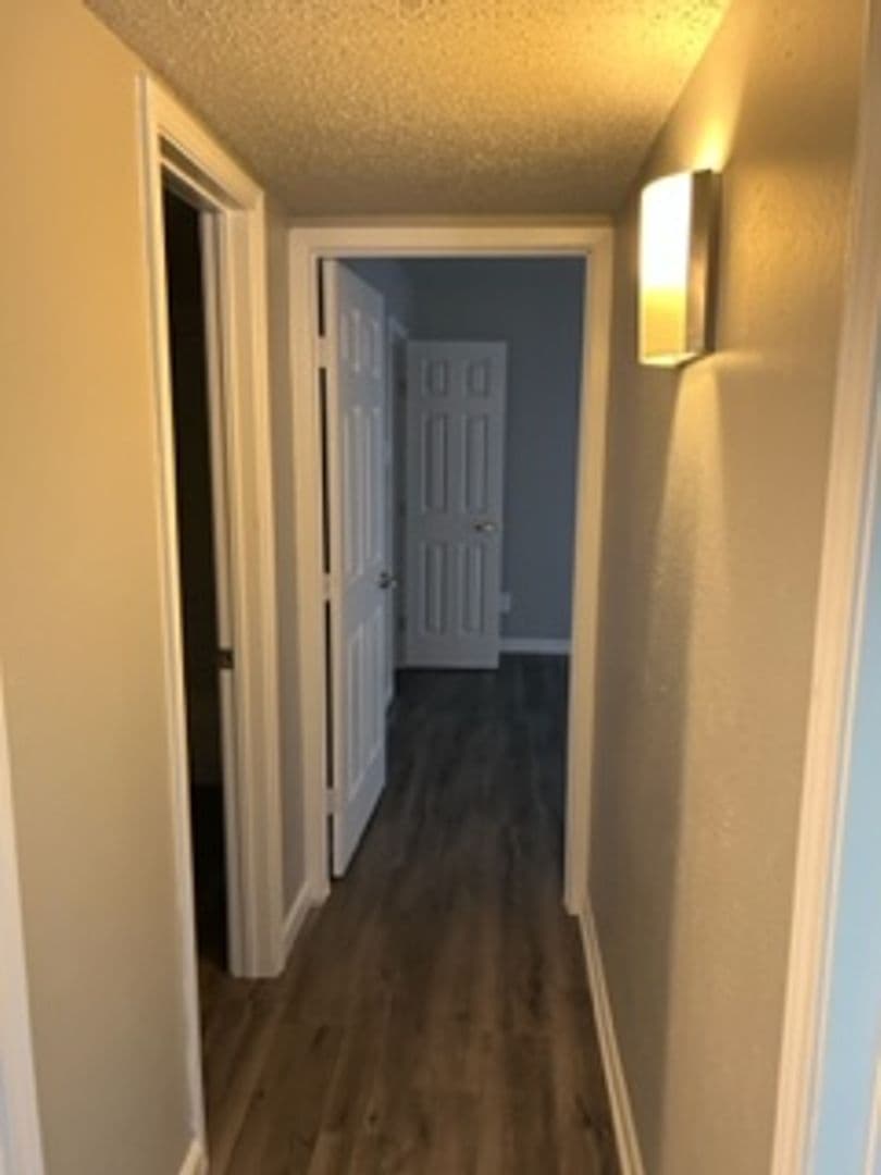 Irving Apartment: 3149 W. Walnut Hill Ln.
