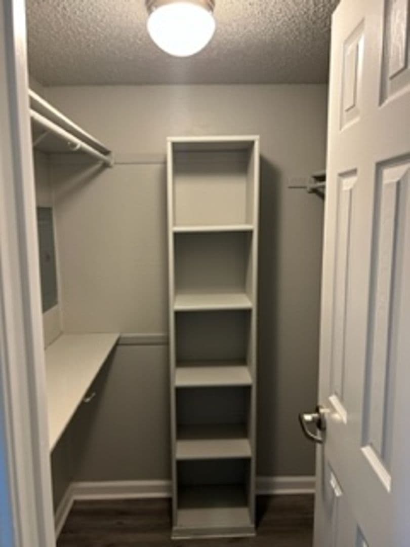 Irving Apartment: 3149 W. Walnut Hill Ln.