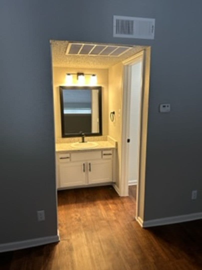 Irving Apartment: 3005 W. Walnut Hill Ln.