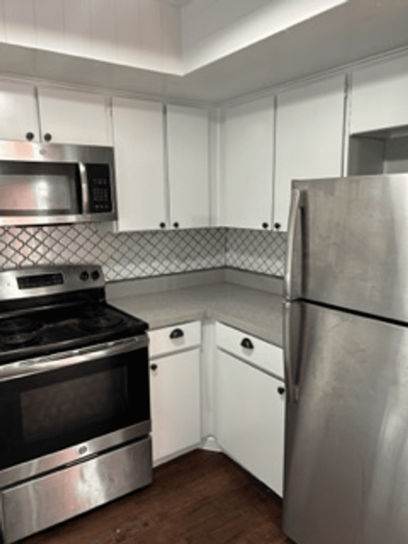 Irving Apartment: 3005 W. Walnut Hill Ln.