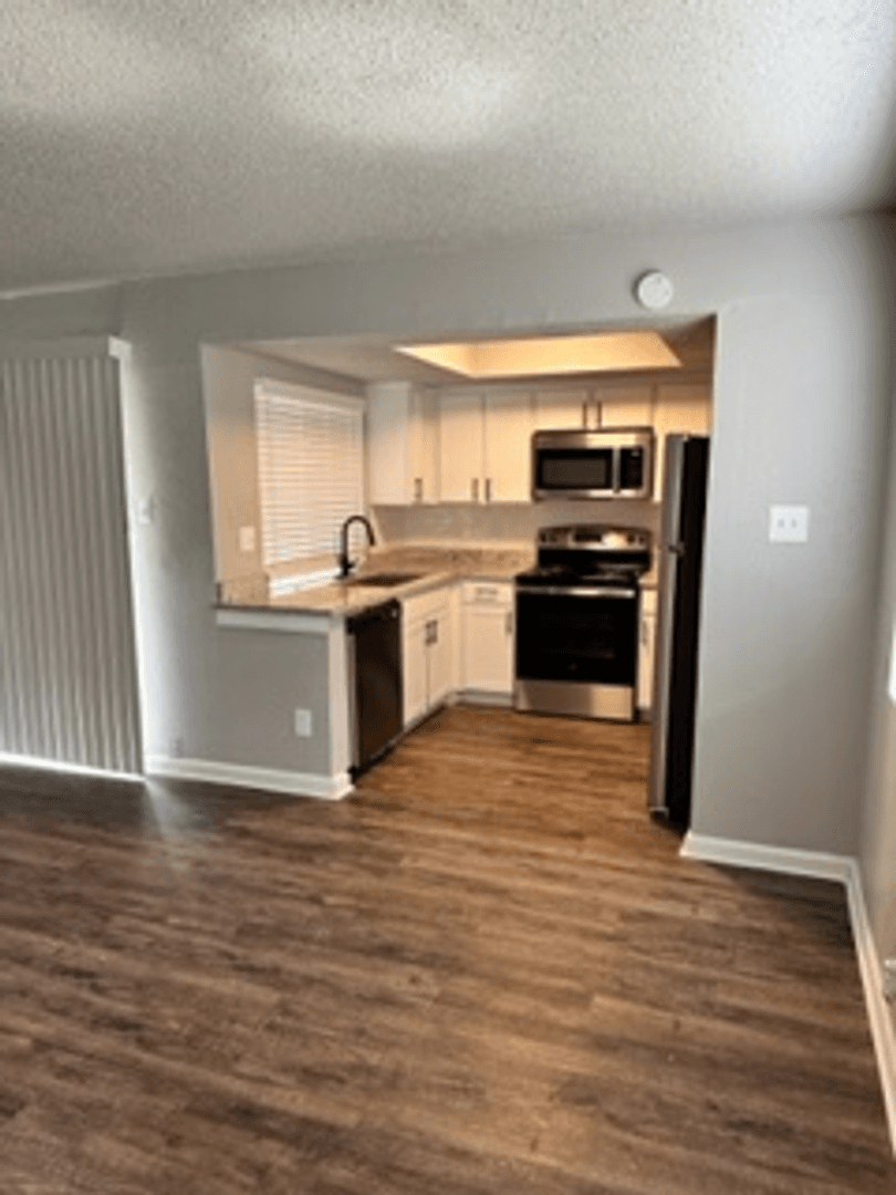 Irving Apartment: 3005 W. Walnut Hill Ln.
