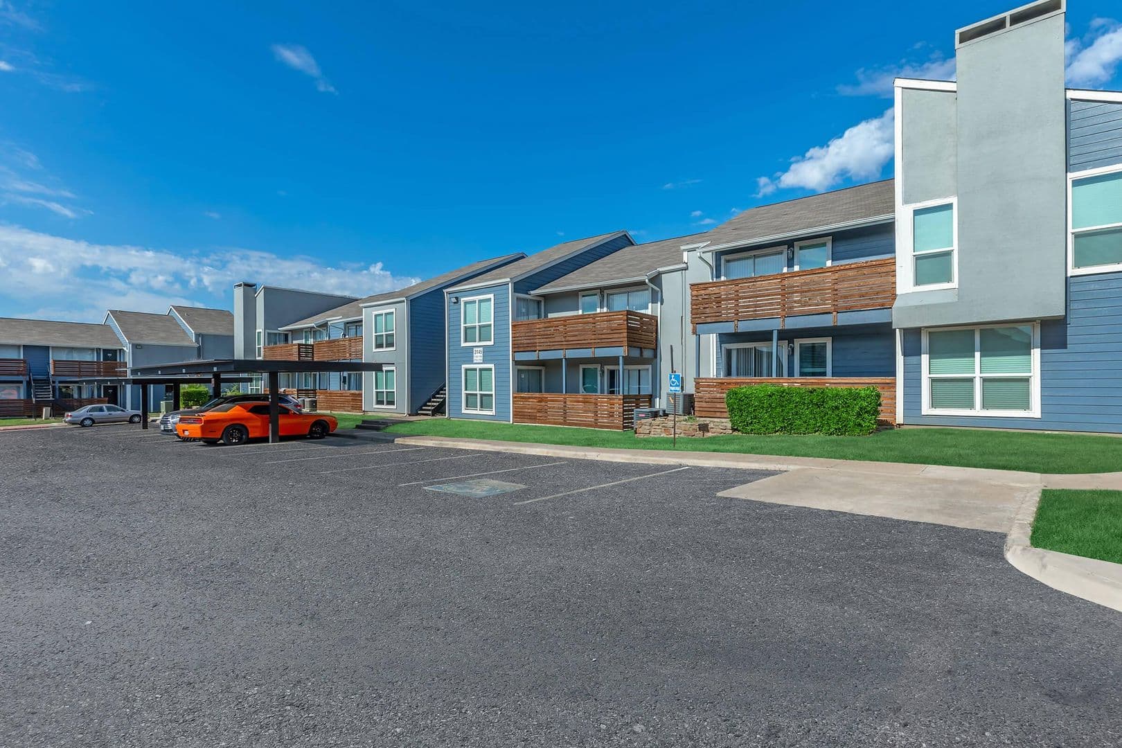 Irving Apartment: 3149 W. Walnut Hill Ln.