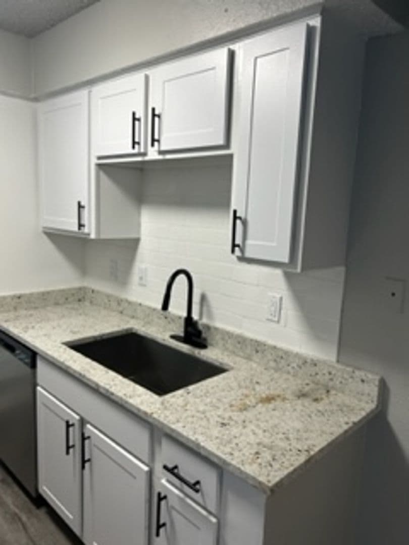 Irving Apartment: 3149 W. Walnut Hill Ln.