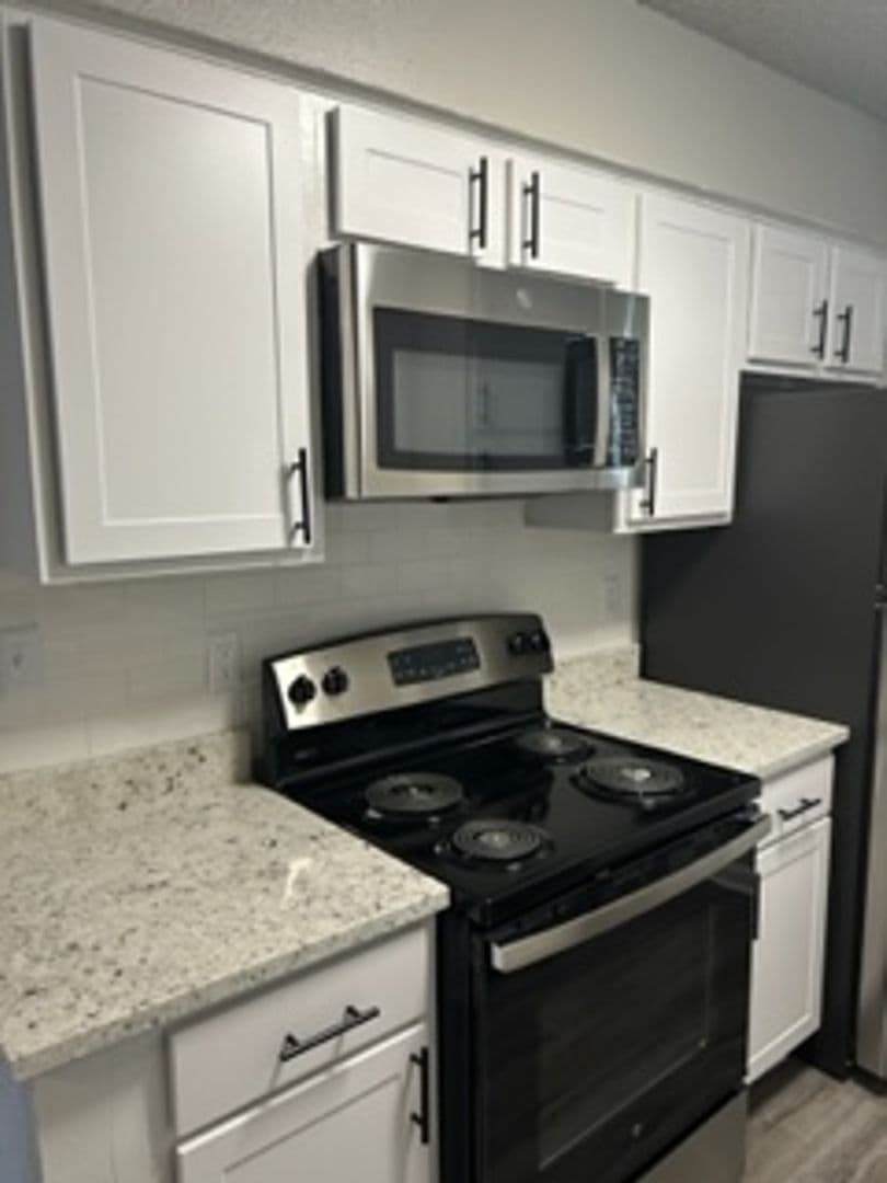 Irving Apartment: 3149 W. Walnut Hill Ln.