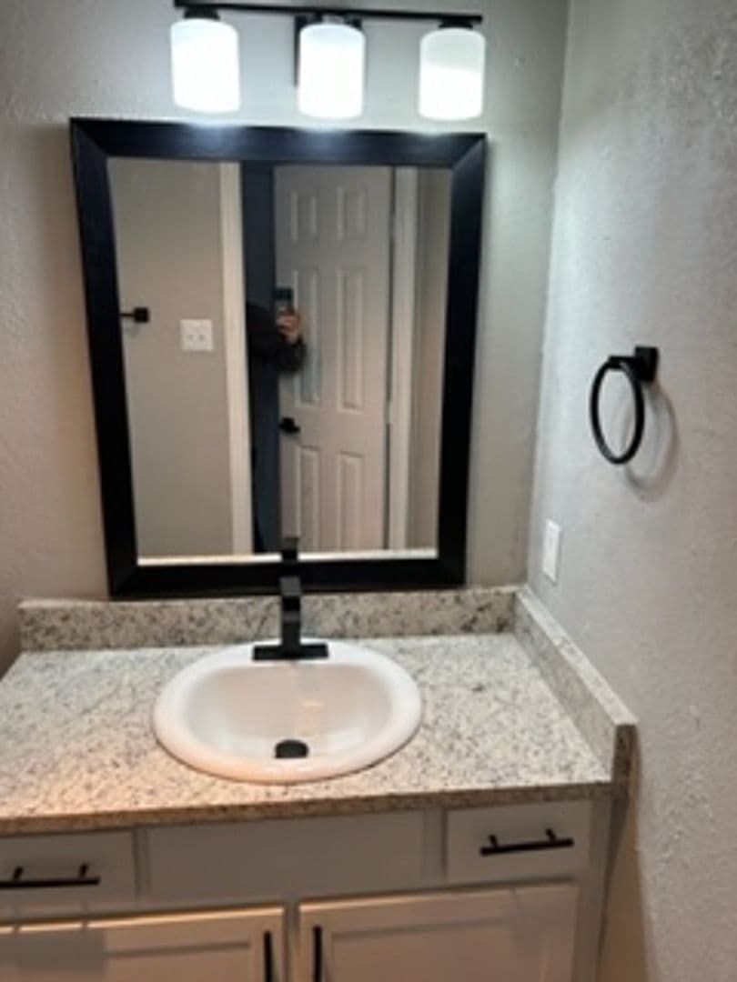 Irving Apartment: 3005 W. Walnut Hill Ln.