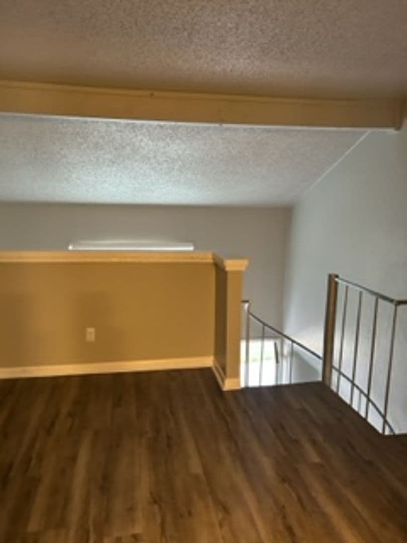 Irving Apartment: 3149 W. Walnut Hill Ln.