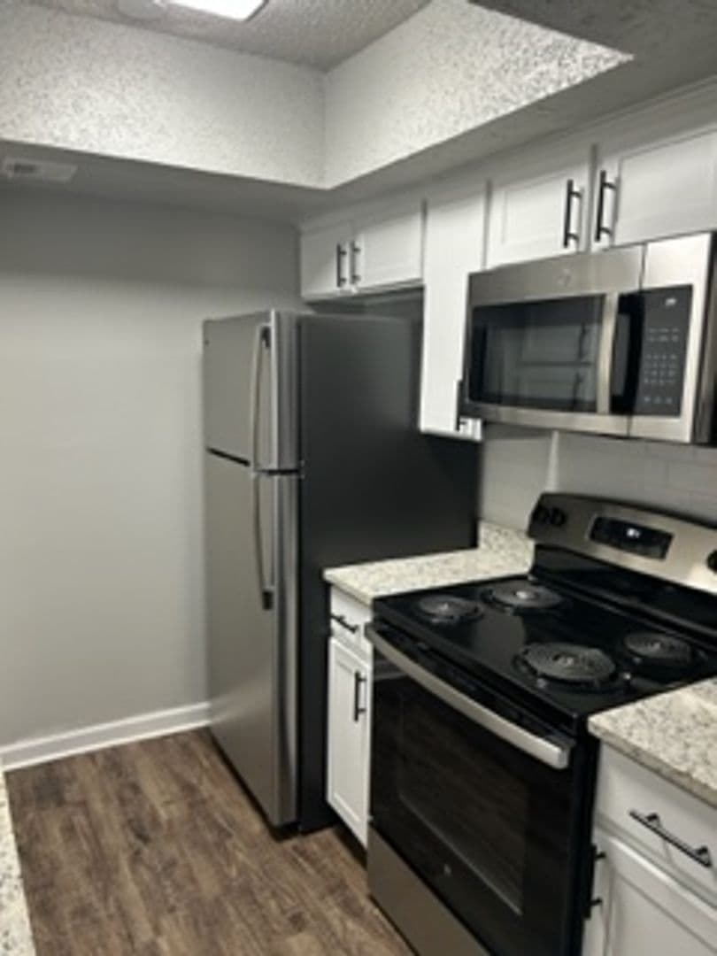 Irving Apartment: 3005 W. Walnut Hill Ln.
